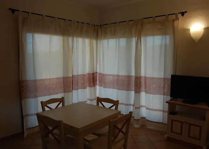 乐威乐沙林纳酒店 公寓式酒店